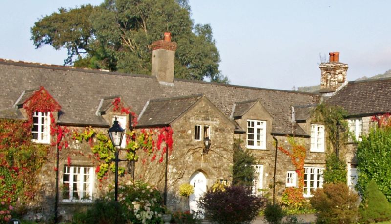 Area esterna dell'hotel - Collaven Manor