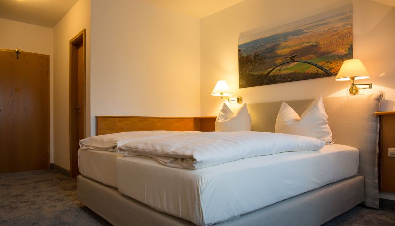 Standard room (double) - Bastenhaus Verwöhnhotel