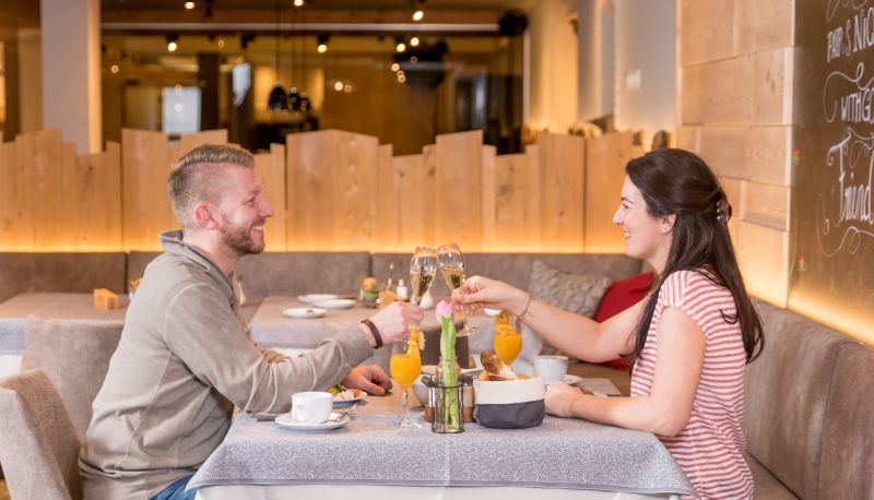 Ontbijtzaal - Wellnesshotel Zum Koch