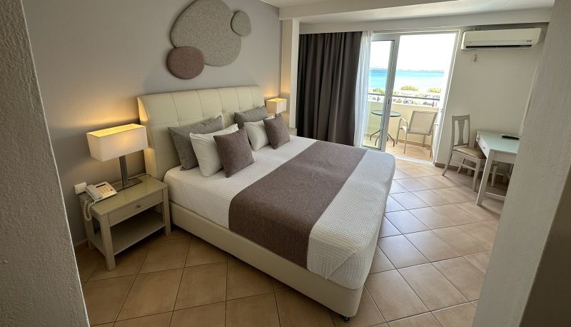 Tripla - Faedra Beach