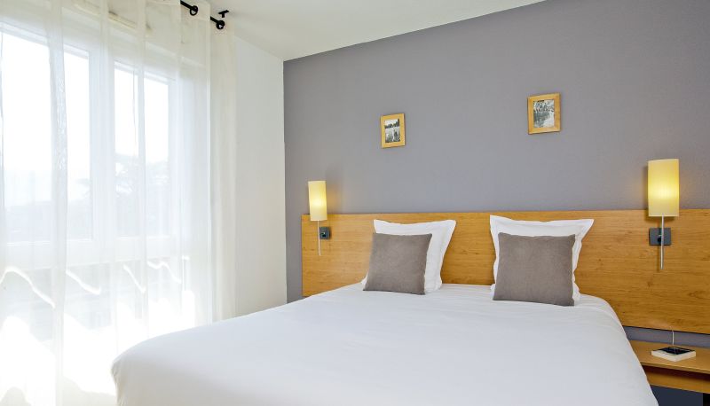 Apartament - Séjours & Affaires Pont Neuf - Cran Gevrier