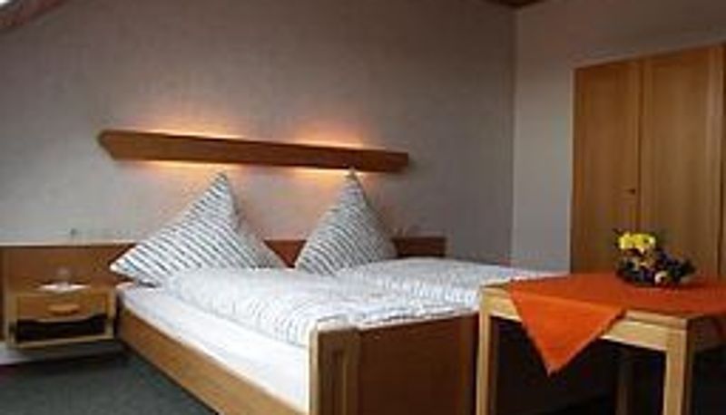 Room - Zur Linde Gasthof