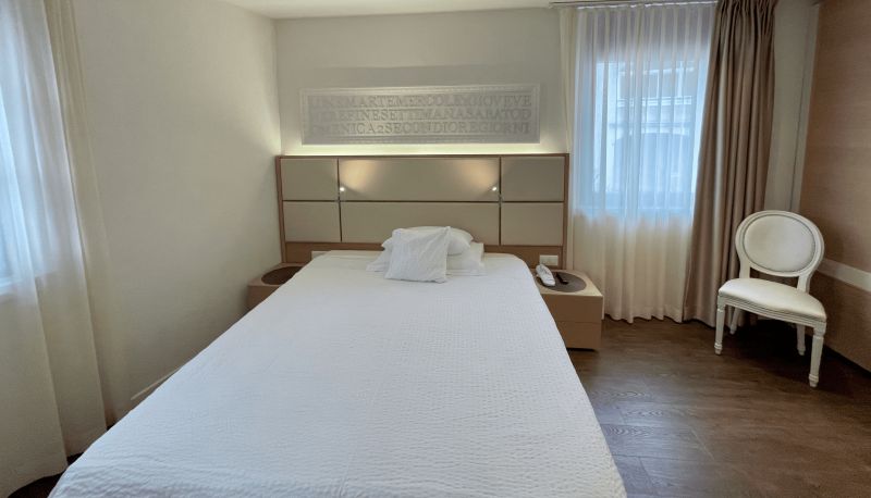 Business-kamer - Muralto Garni