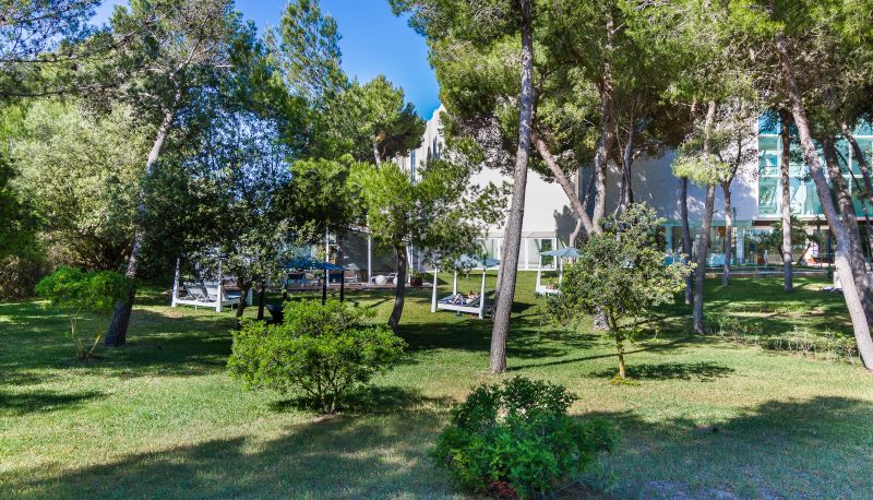 Jardin - Eix Alzinar Mar Suites - Adults Only
