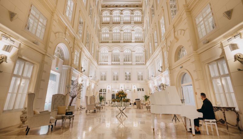 Hall - Grand Palace Brno