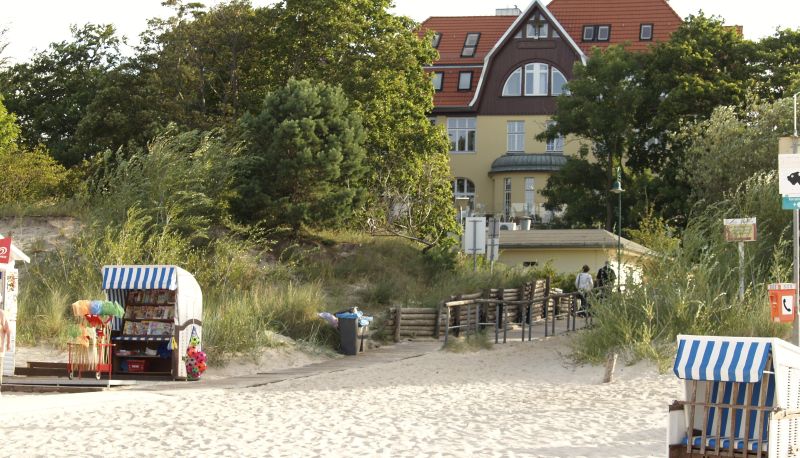 Zewnętrzna część hotelu - Strandvillen Heringsdorf
