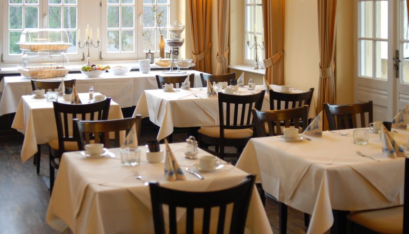 Sala śniadaniowa w restauracji - Strandvillen Heringsdorf