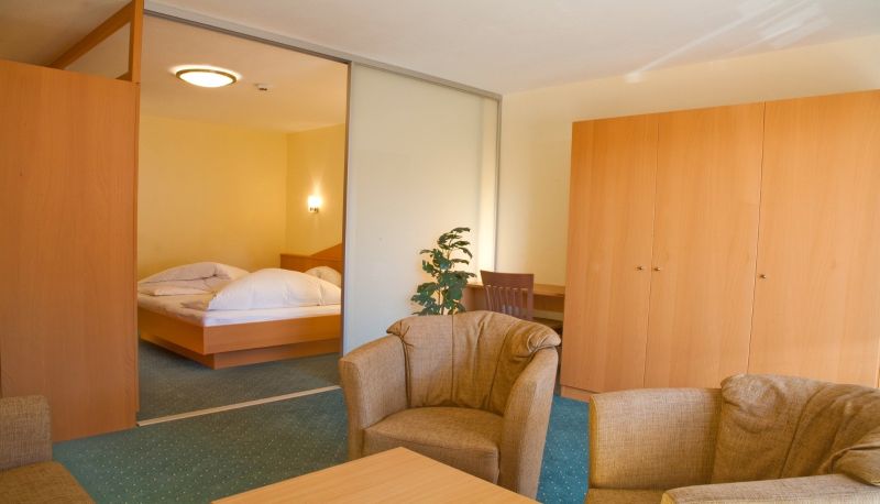 Info - Erlebnishotel Fendels