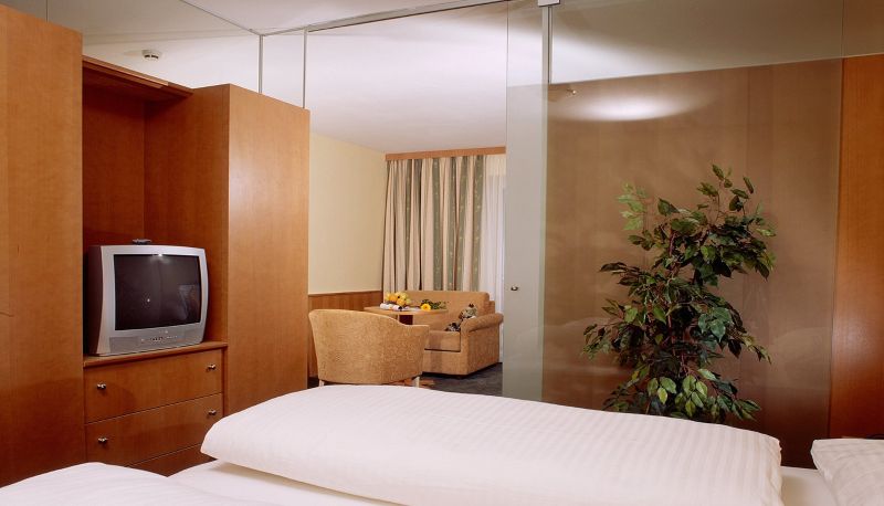 Info - Erlebnishotel Fendels