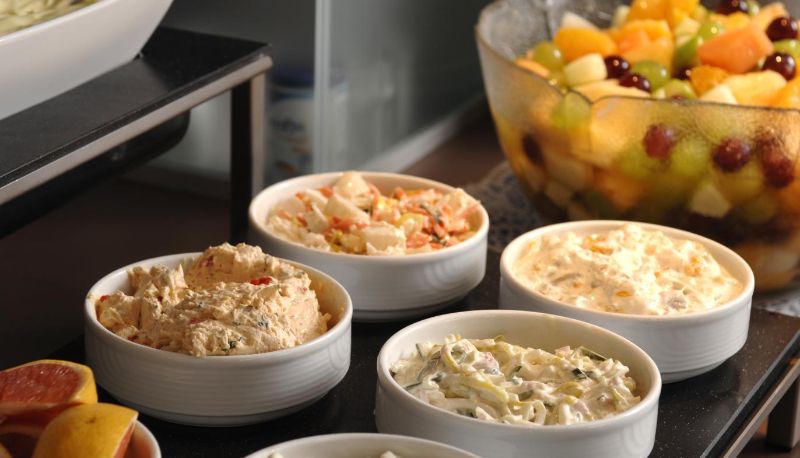 Buffet - IntercityHotel Kiel