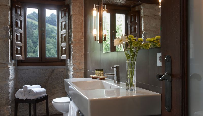 Cuarto de baño - Iriarte Jauregia Hotel ****