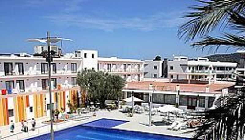 Piscina - El Puchet