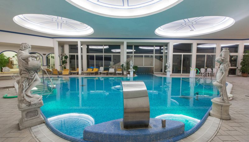 Pool - Terme Helvetia