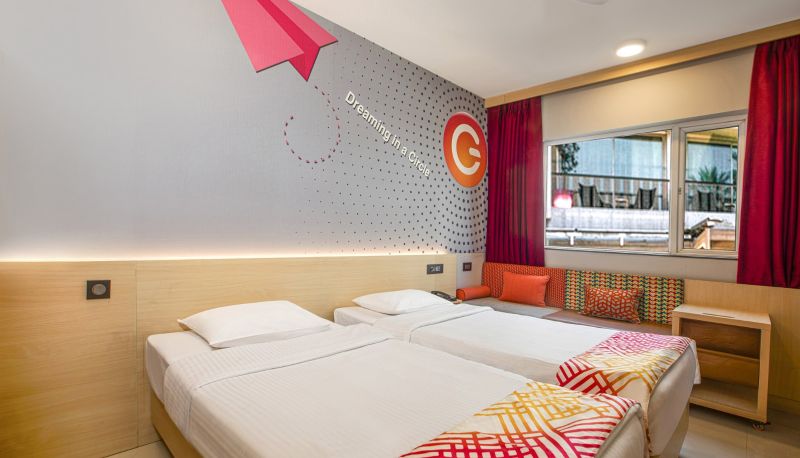 Chambre - GINGER PUNE WAKAD