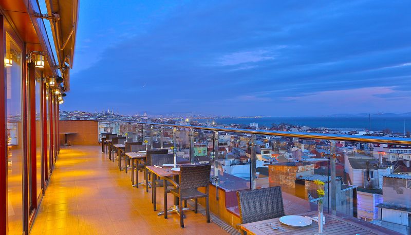 Taras - Grand Madrid Hotel