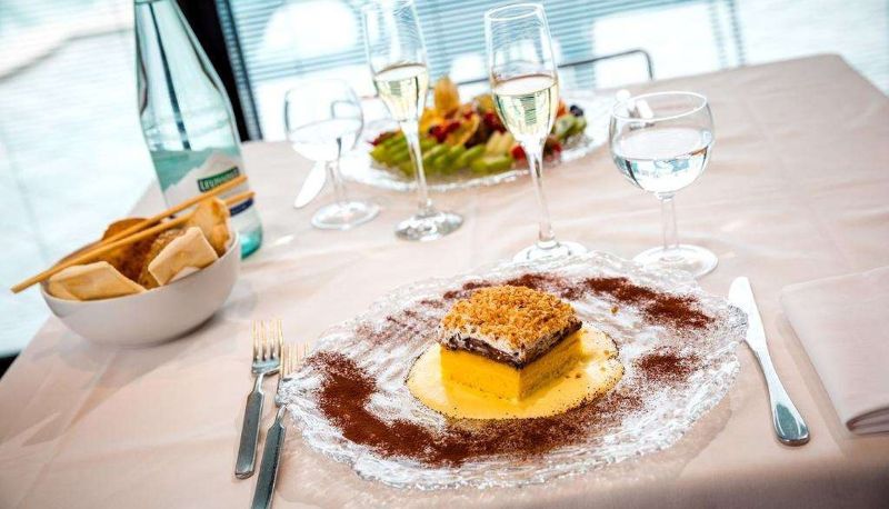 Restaurant - Waldorf Palace