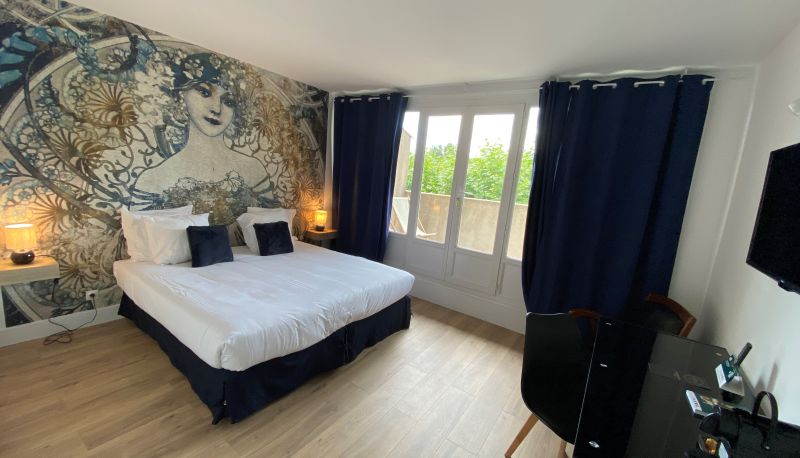 Camera con terrazza - Logis Hotel Medieval Hôtel Médiéval
