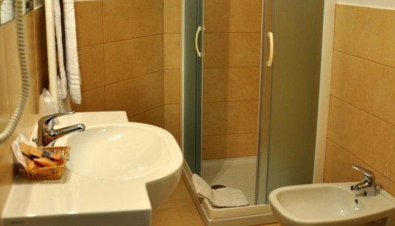 Bathroom - Saint Pierre