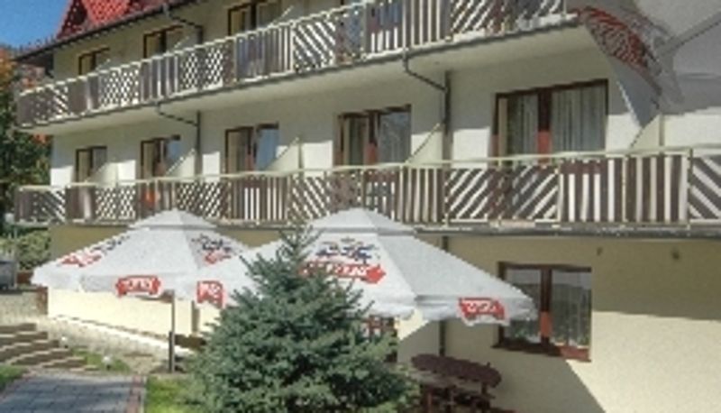 Zewnętrzna część hotelu - Orzeł Biały