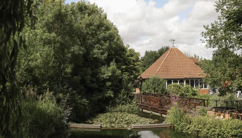 Area esterna dell'hotel - Donnington & Co.