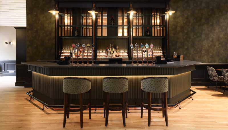 Bar - Donnington & Co.