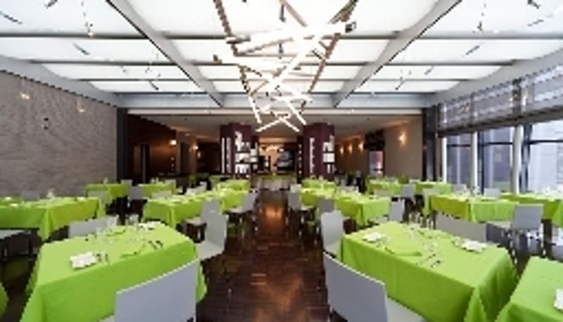Breakfast room within the restaurant - RMH Modena Des Arts