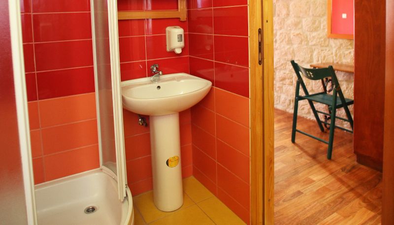 Bathroom - Domus Maritima