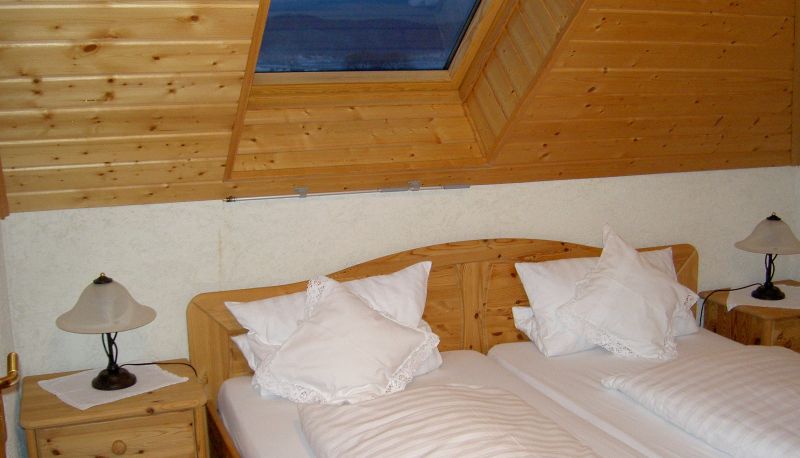 Chambre économique (simple) - Villa Hochdörffer Weingut & Gästehaus