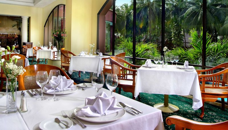 Restaurant - Aryaduta Lippo Village