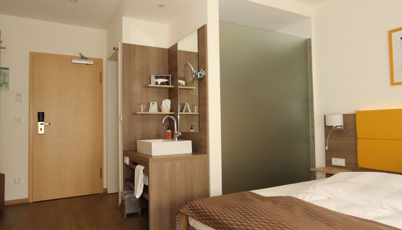 Standard room (single) - POP Hotel Wolfsburg Sandkamp