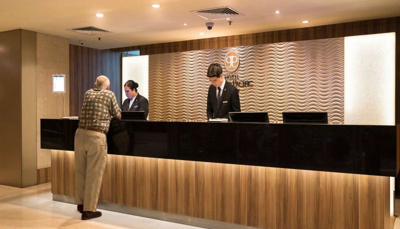 Hal - Grand Pacific Hotel