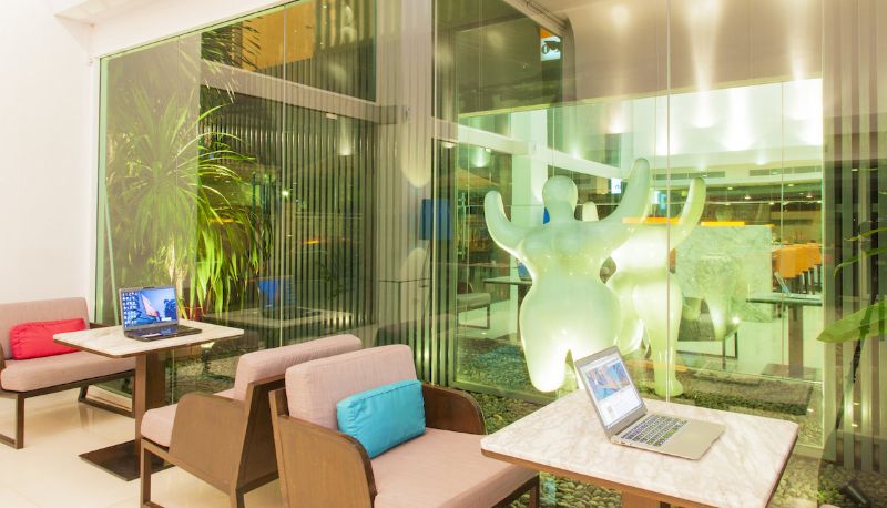 Centrum biznesowe - Solo Sukhumvit 2