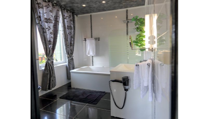 Bathroom - Château de Quesmy
