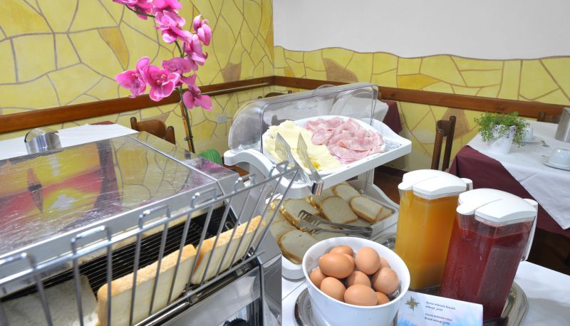 Buffet - HOTEL RESIDENCE NEMO