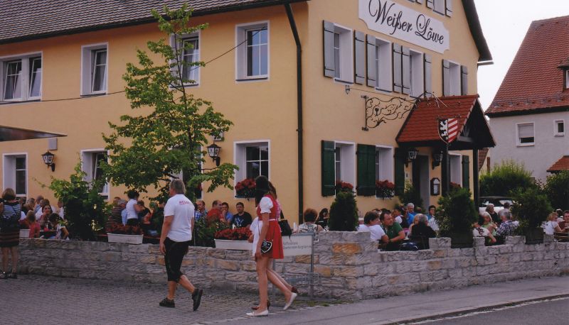 Terrasse - Weißer Löwe