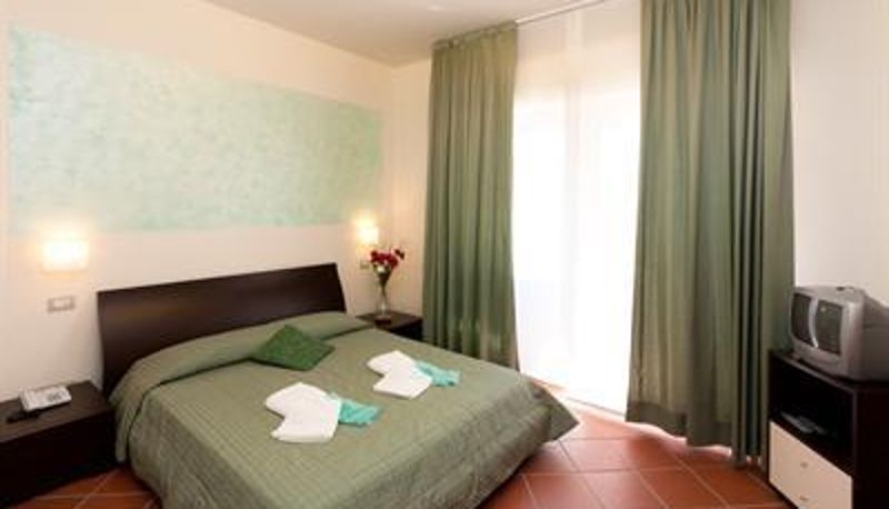 Info - Shanti House