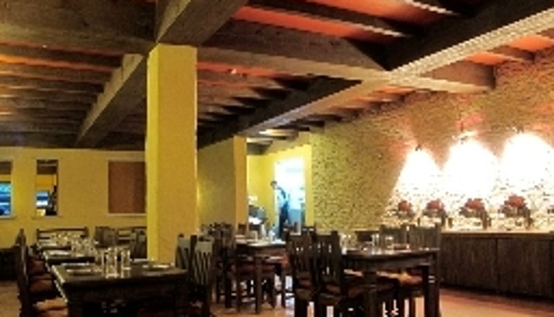 Restaurant - Temple Tree Resort & Spa