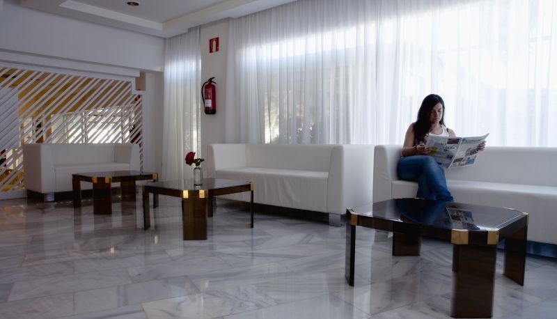 Hall - Palia La Roca