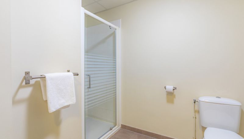 Badkamer - APPART'CITY CLASSIC LA ROCHE SUR YON CENTRE
