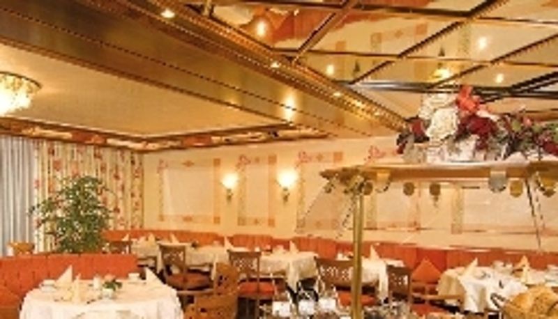 Ontbijtzaal - Burghotel
