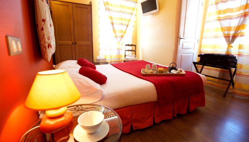 Chambre standard (double) - La Bonne Auberge Logis