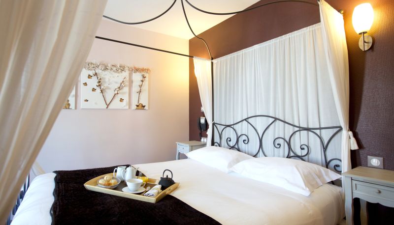 Chambre supérieure (double) - La Bonne Auberge Logis