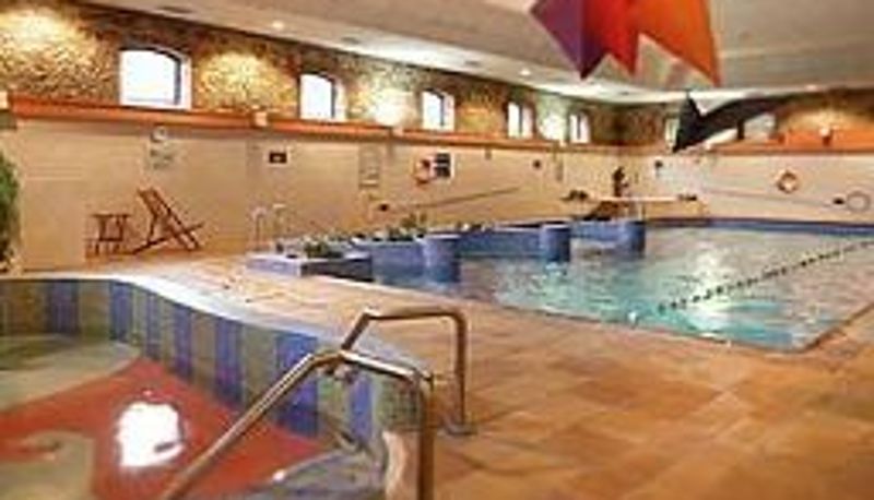 Pool - Talbot Hotel & Leisure Complex