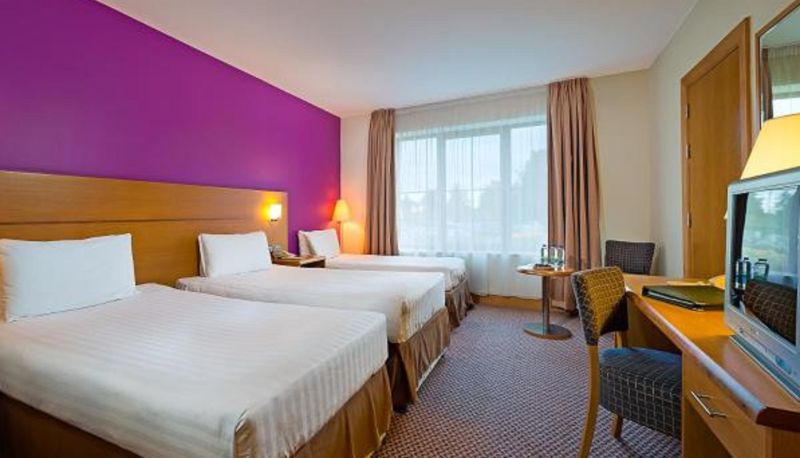 Dreibettzimmer - Great National Ballykisteen Golf Hotel