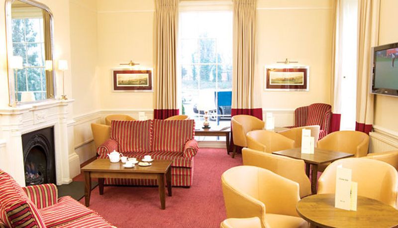 Bar - The Chase Classic British Hotel