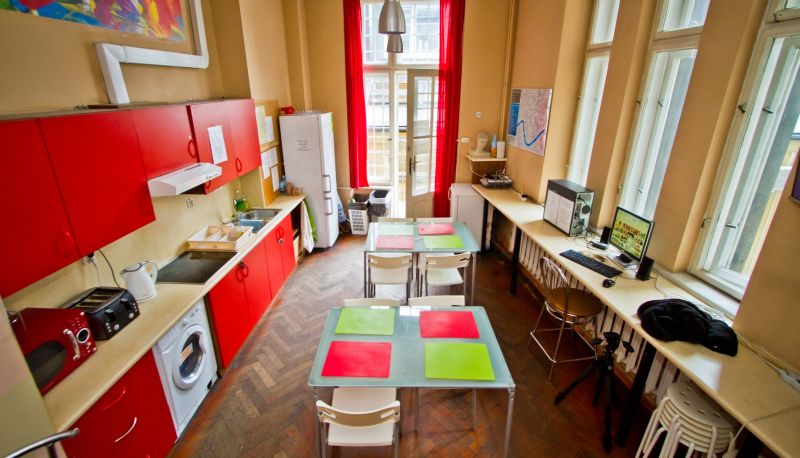 Kuchnia hotelowa - Benedict Hostel