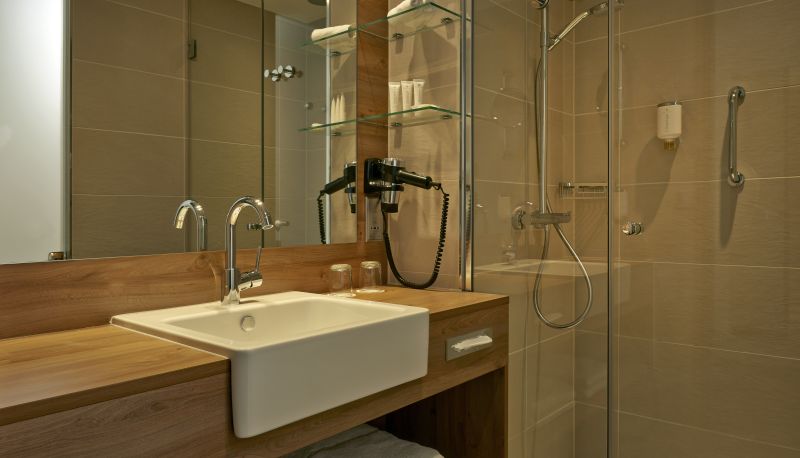 Bathroom - H4 Hotel Muenchen Messe