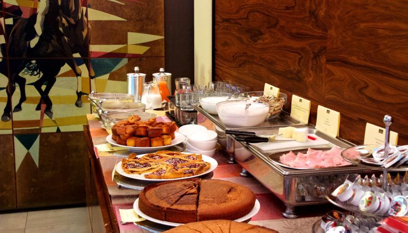 Buffet - PHI Hotel Palio