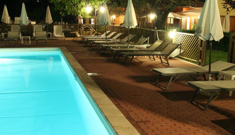 Piscina - Case Vacanza Fiocchi