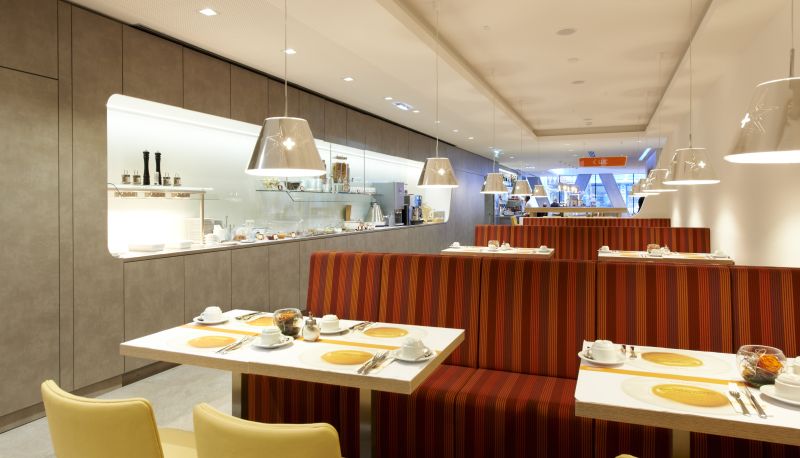 Sala prima colazione all'interno del ristorante - Simm's Hotel - the cityhotel next to Metro U3